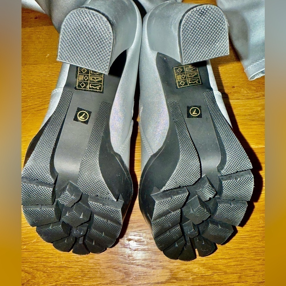 Women New Knee High Sliver Heel Boots US 7 - Picture 3 of 4